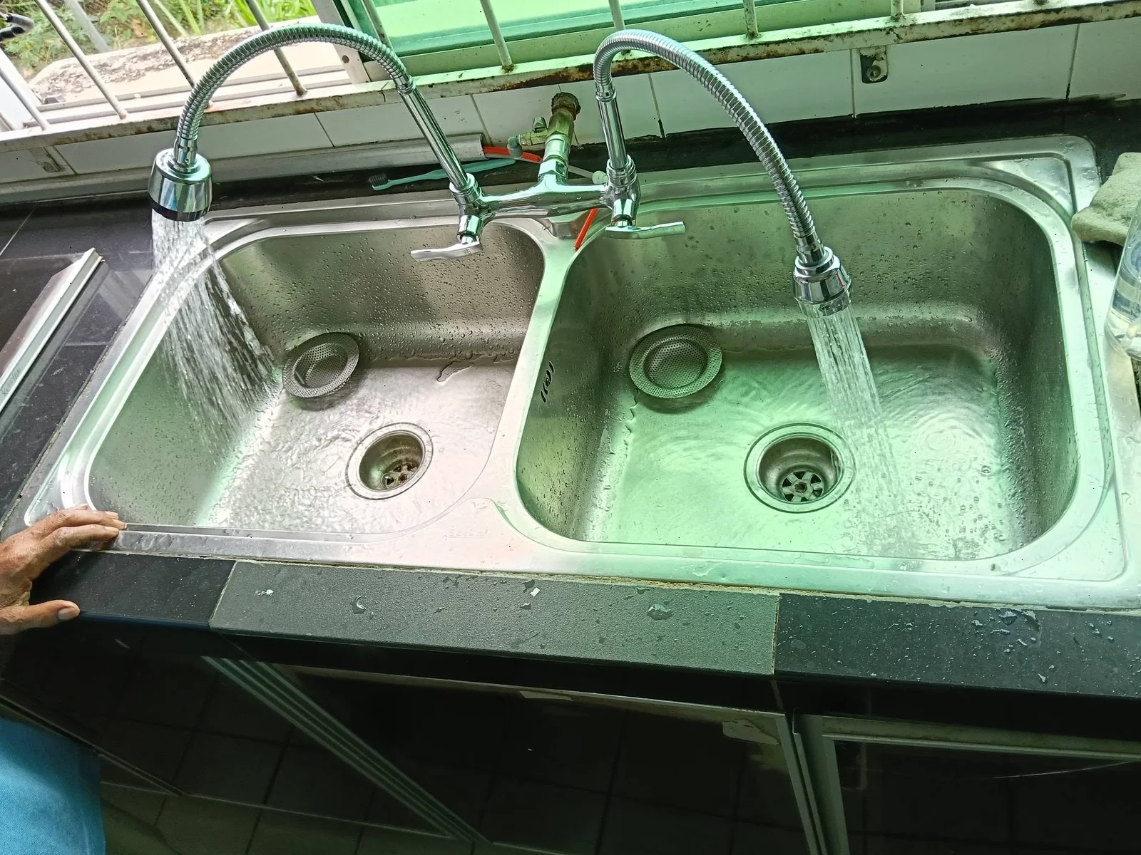 Servis plumbing
