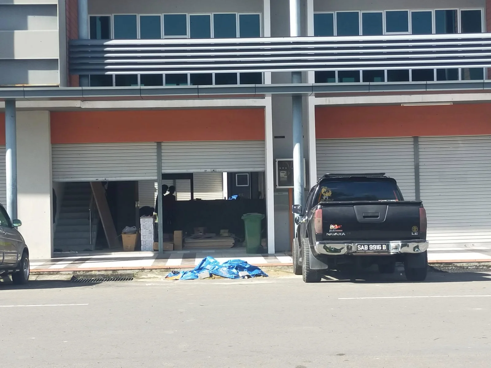 Kerja renovation lot kedai